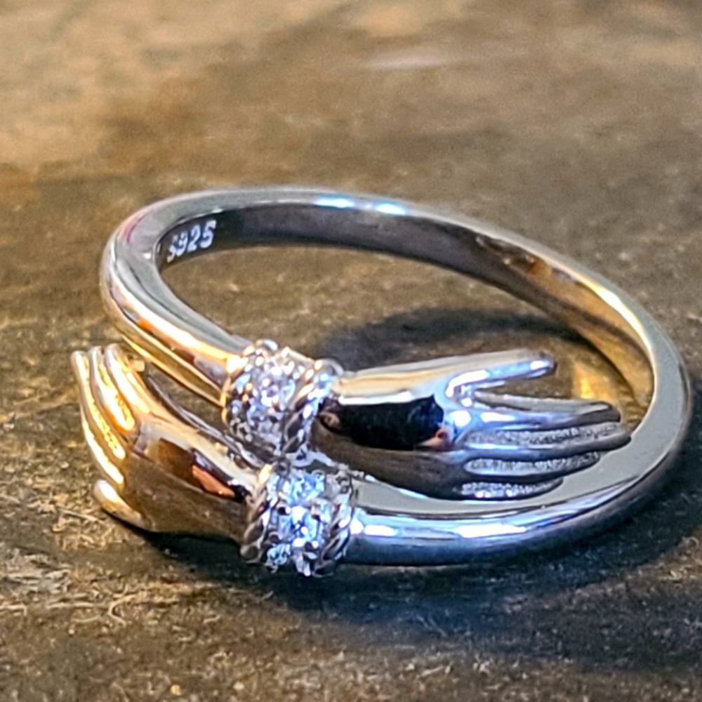 Sterling silver hug ring